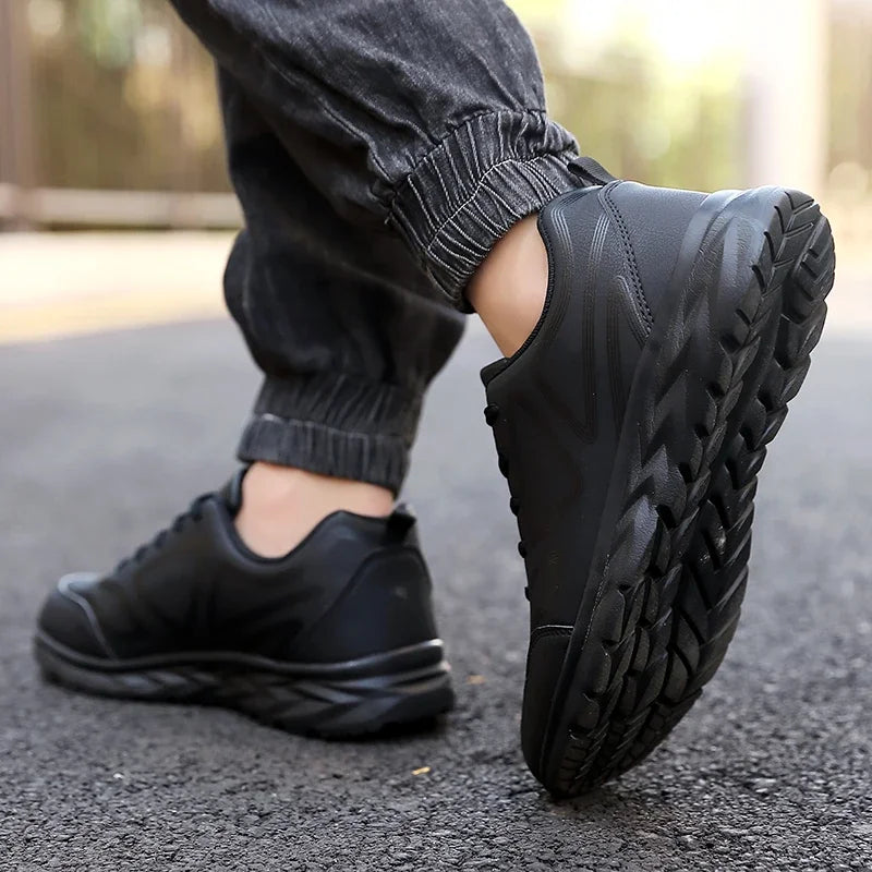 YRZL-Zapatillas deportivas impermeables de cuero para hombre, zapatos deportivos cómodos para caminar, resistentes al desgaste, color negro