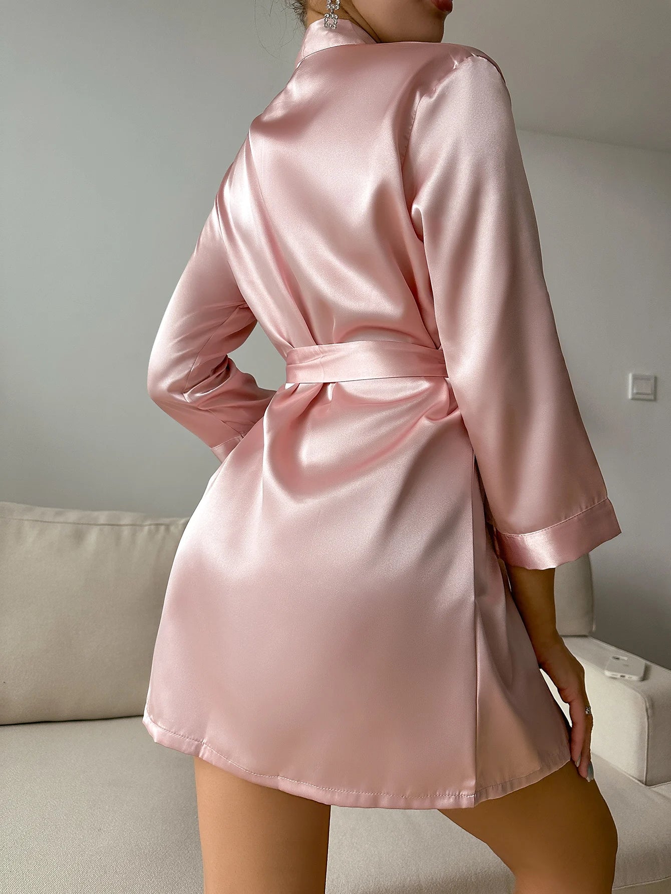 Pijamas de verano para mujer, albornoz con cordones para mujer europea y americana, vestido de mañana sexy, vestido para casa, puede usar bata de seda helada