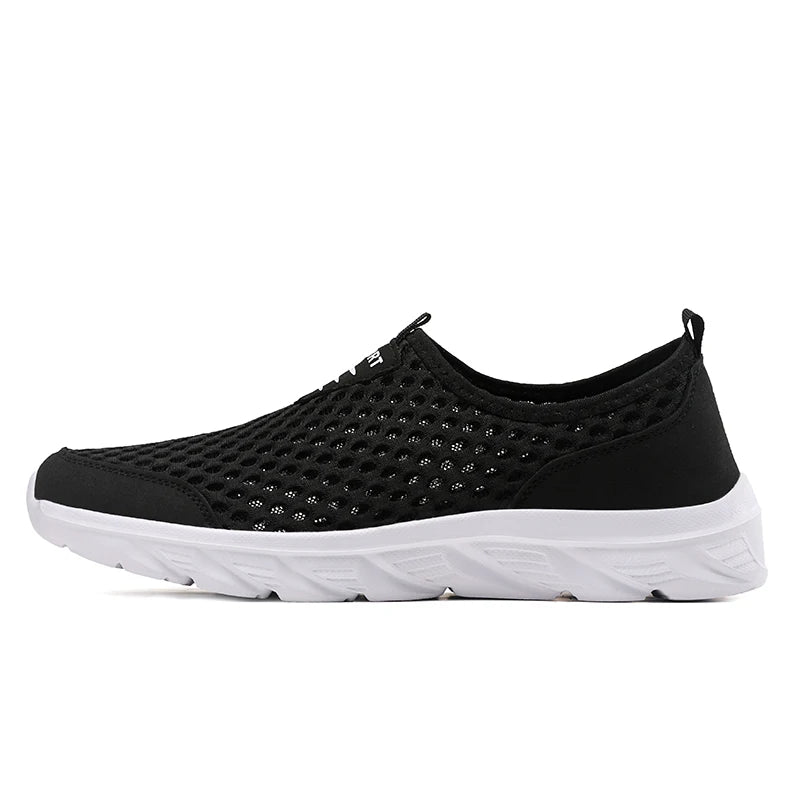 Zapatillas informales transpirables para hombre, zapatos informales ligeros antideslizantes para exteriores, mocasines planos suaves para caminar y trotar, novedad de 2024