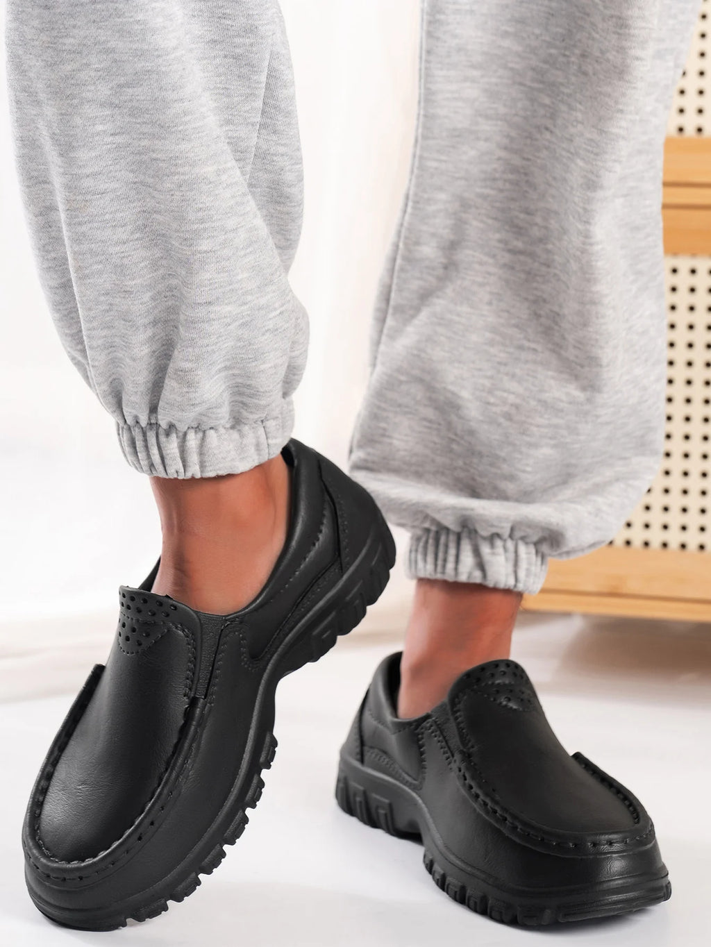 Zapatos informales para hombre, impermeables, antideslizantes, suela gruesa, resistentes al desgaste, transpirables, suela suave, zapatos casuales sin cordones