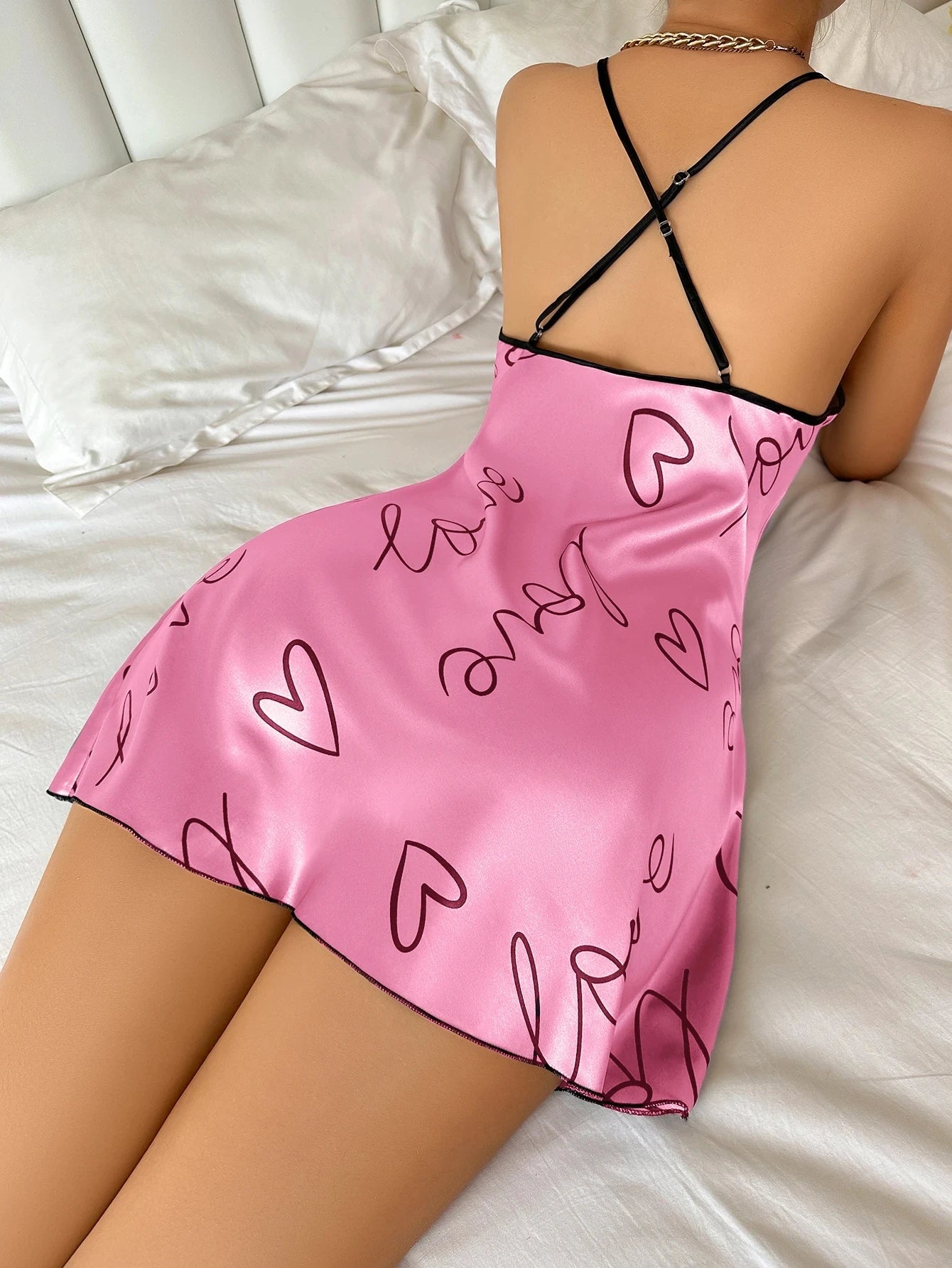 Camisón de Seda con Estampado de Letras y Corazones para Mujer