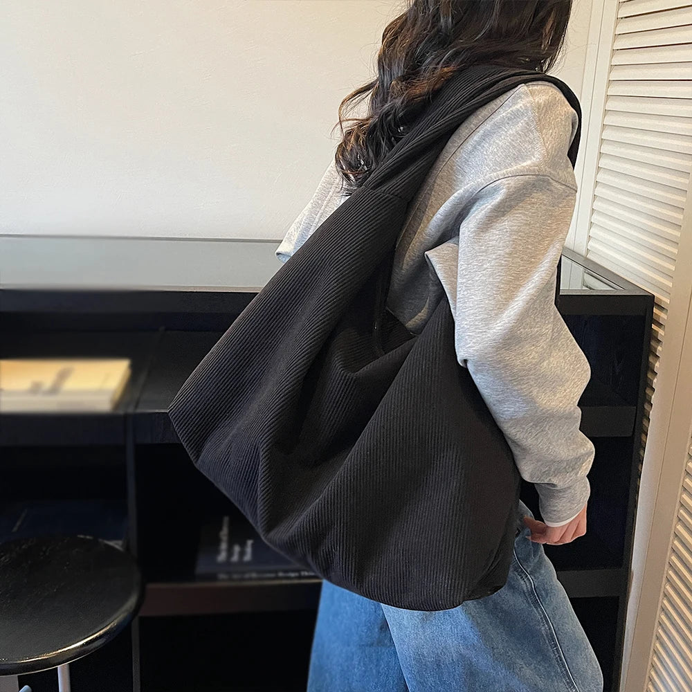 Bolso de Hombro Vintage de Pana, Gran Capacidad con Múltiples Bolsillos