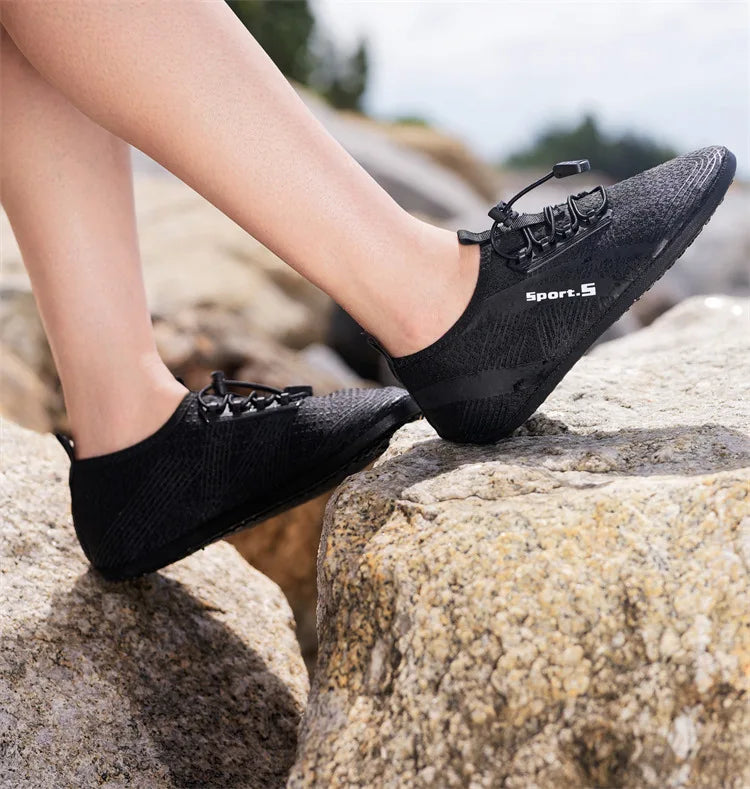 2025 nuevos zapatos acuáticos para hombre, zapatos de agua Unisex antideslizantes flexibles, zapatillas de playa para hombre de secado rápido, zapatillas informales para parejas al aire libre