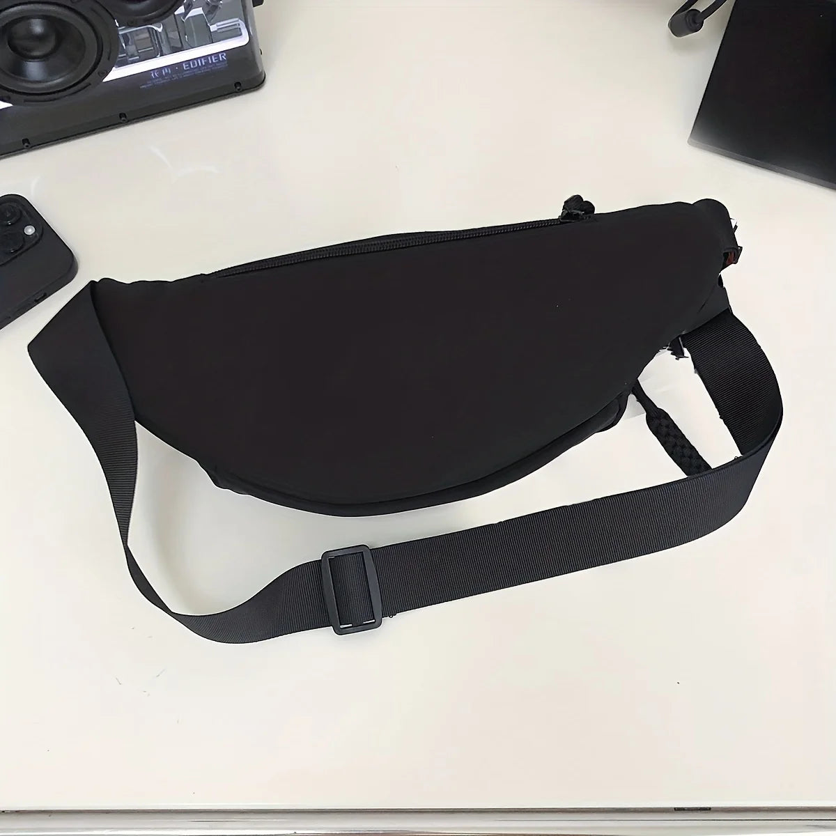 Bolso de Pecho para Hombre Crossbody Ligero y Moderno