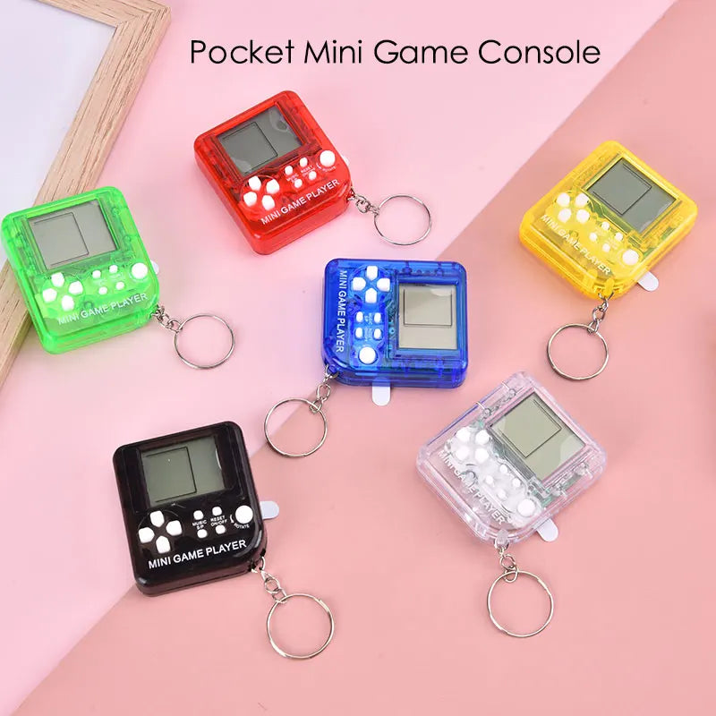 Mini Consola Retro con Llavero - 26 Juegos Clásicos Integrados