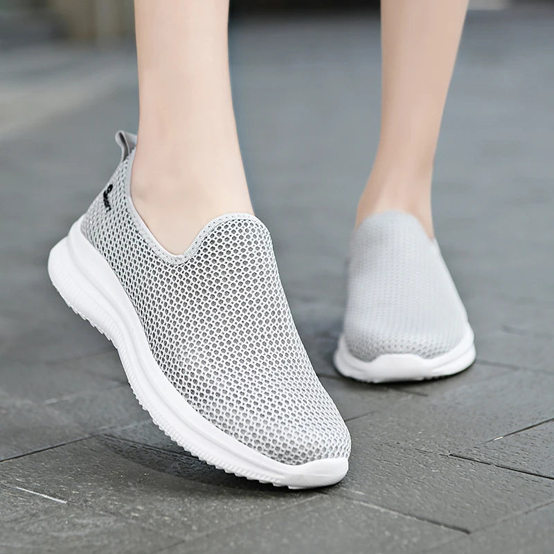 YRZL Zapatillas de deporte para hombre, zapatos informales transpirables Unisex, mocasines de malla antideslizantes para exteriores, zapatos de tenis ligeros a la moda para hombre