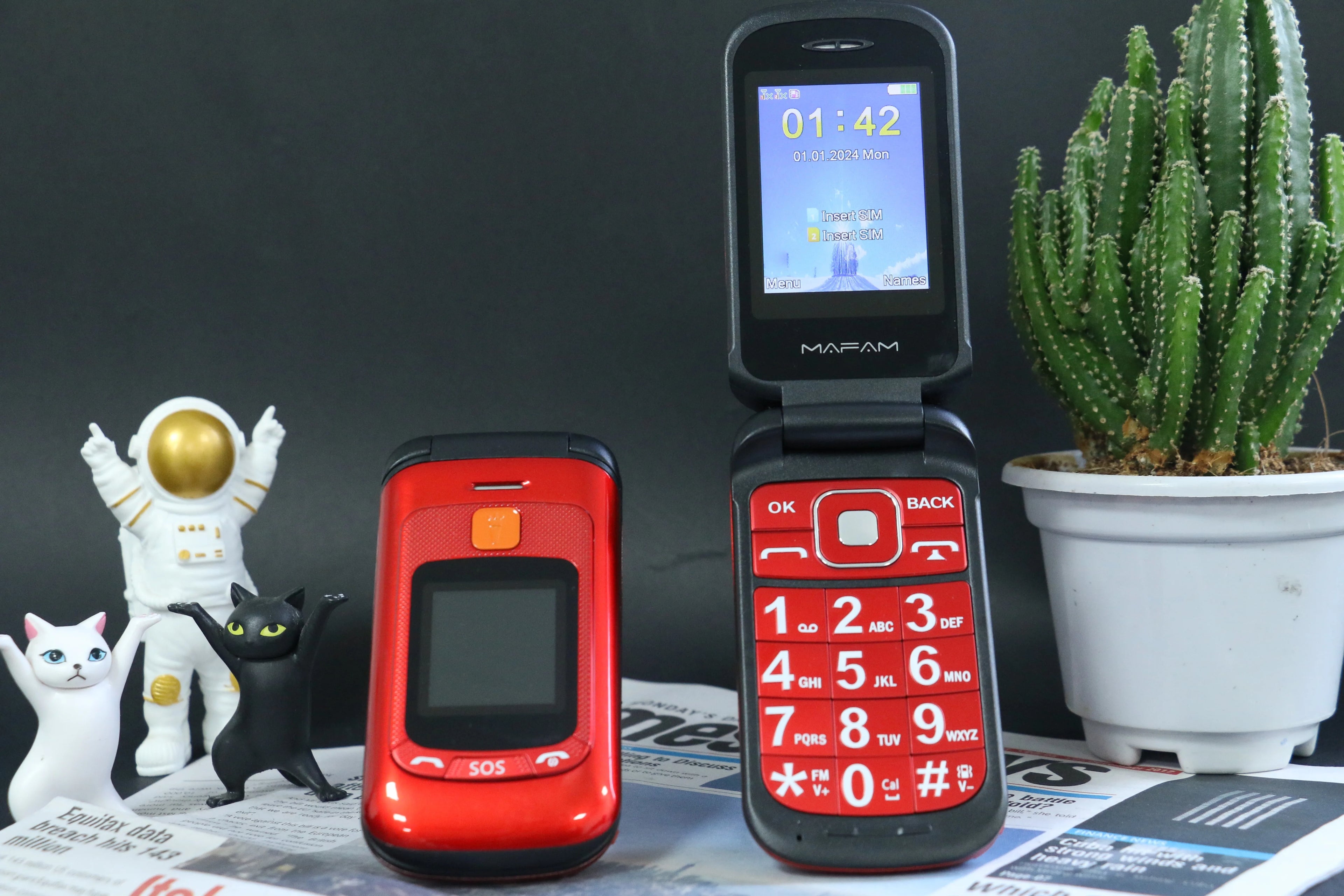 Mafam F899 Senior Flip Feature Phone Dos pantallas 2 Sim Botón grande SOS Dial Antorcha Clamshell Móvil Estilo retro 15 días Larga modo de reposo