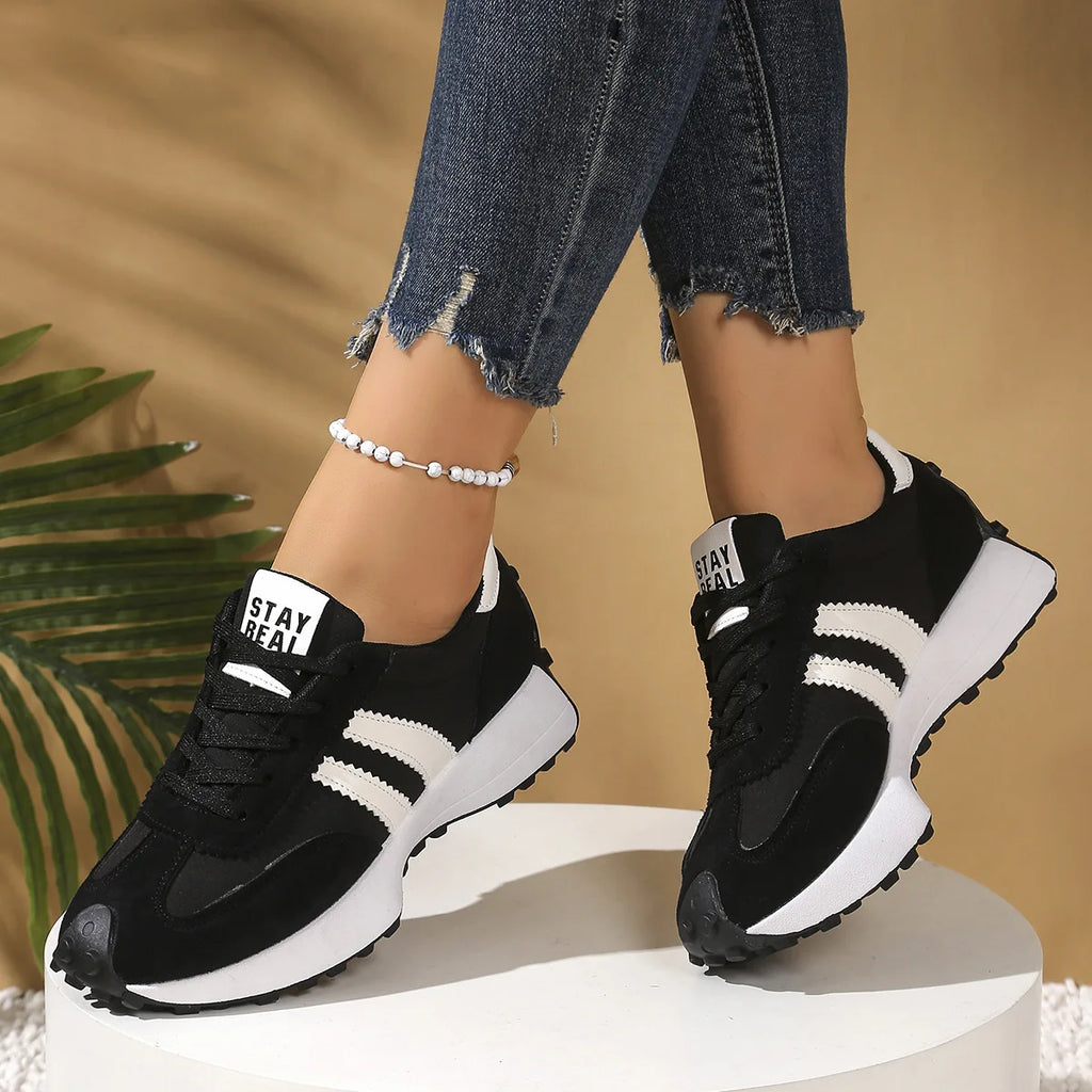 Nuevo 2025 zapatillas gruesas para mujer, zapatillas informales con plataforma a la moda, zapatillas ligeras de fondo suave para correr, zapatillas de deporte de malla de verano