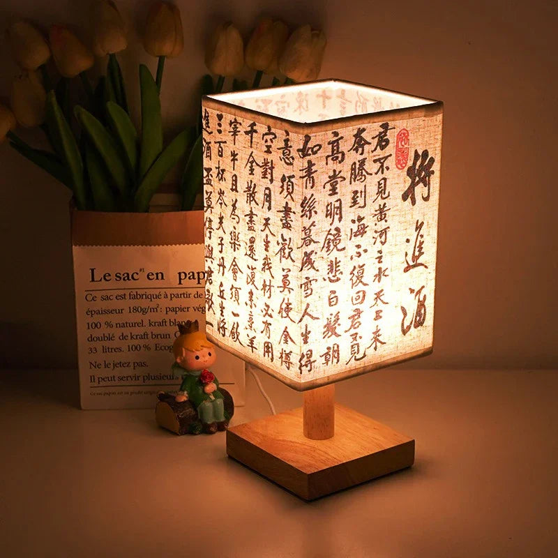 Lámparas de mesa de decoración LED, enchufe regulable Simple, luz nocturna, pantalla de tela, luces cuadradas para dormitorio, mesita de noche de estilo chino