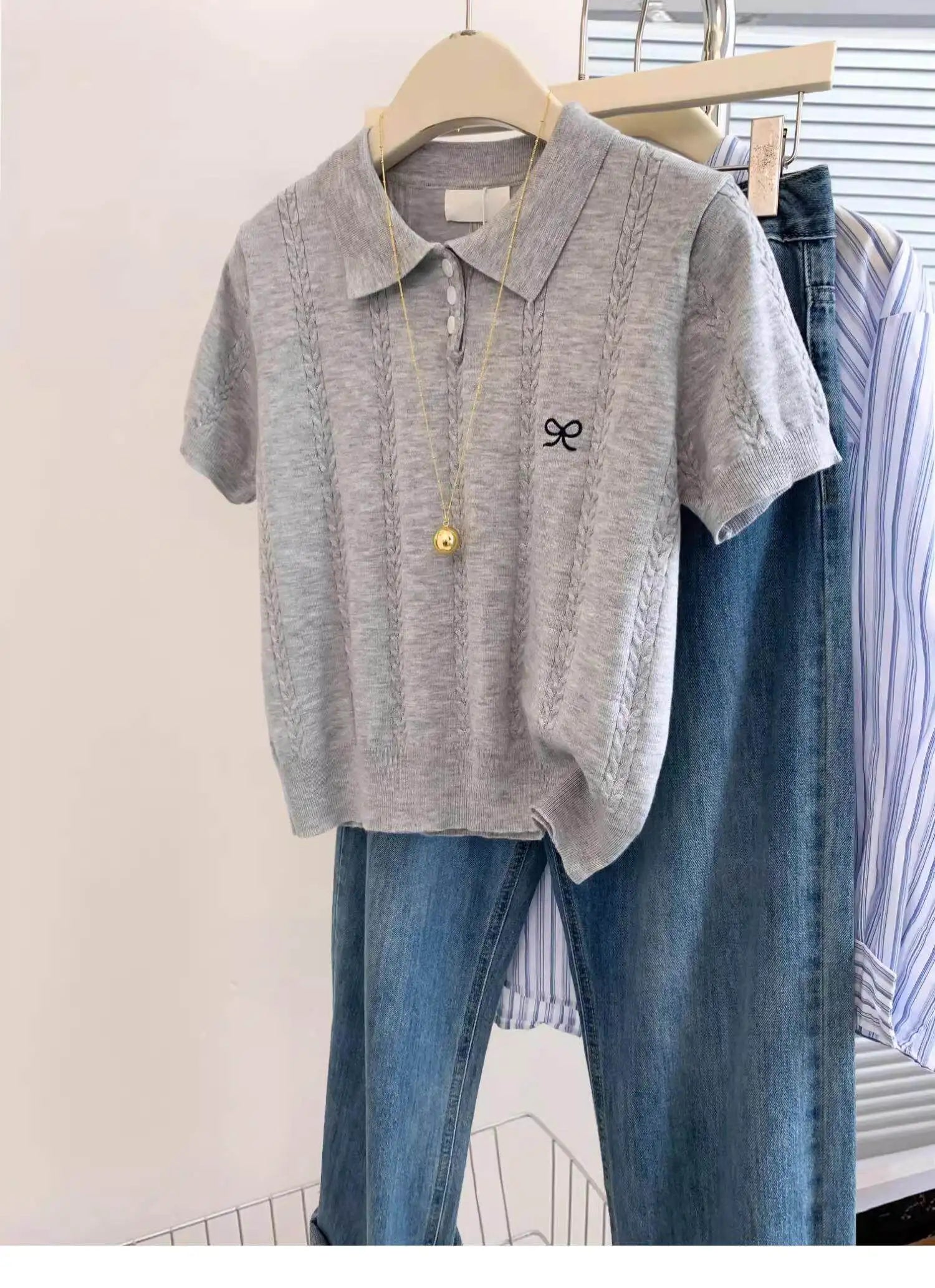 Camiseta de Punto con Cuello Polo y Bordado de Lazo, Manga Corta para Mujer