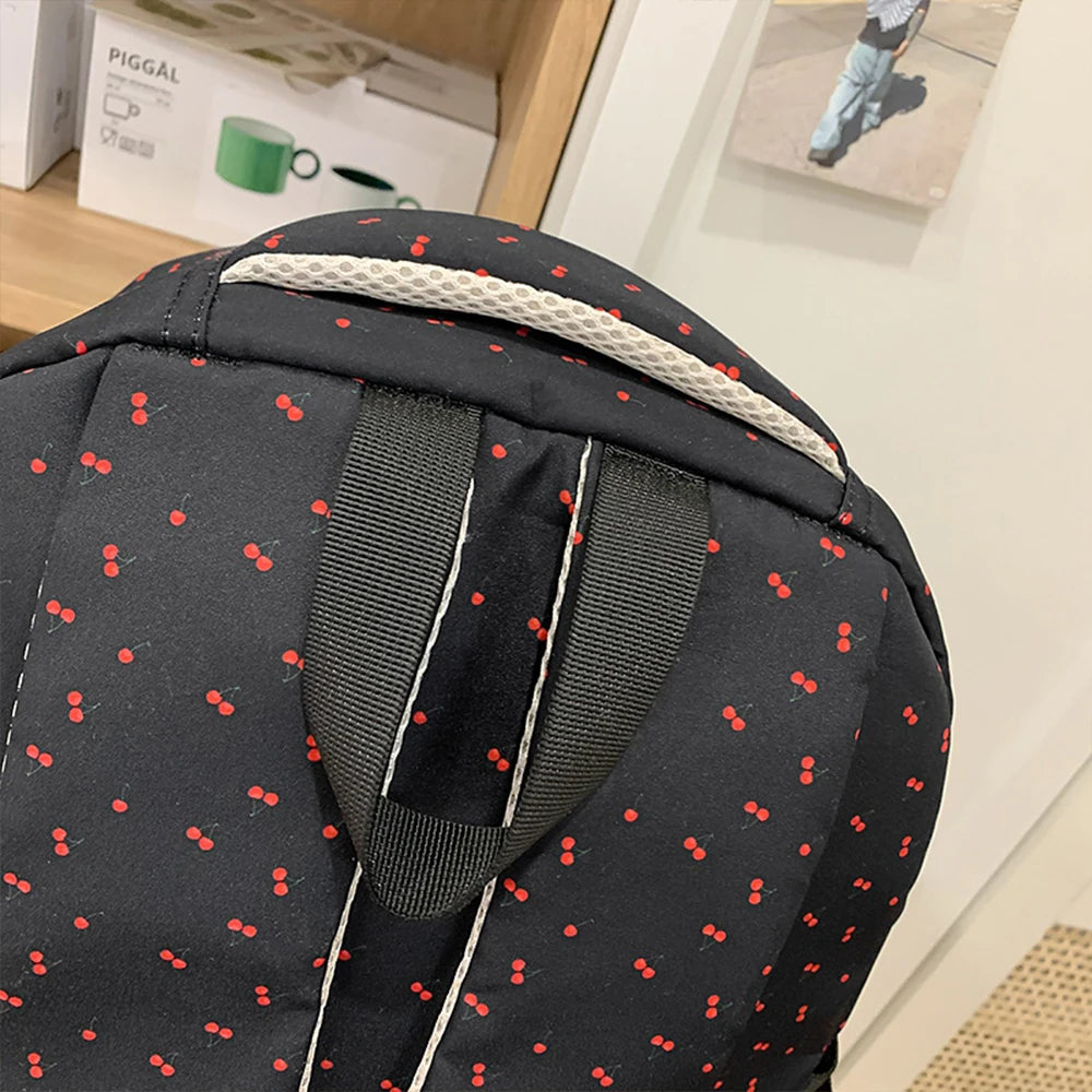 Mochila de Nailon con Estampado de Cerezas y Lazos, Mochila Grande con Múltiples Bolsillos, Ligera y Resistente al Agua para la Escuela y Uso Diario