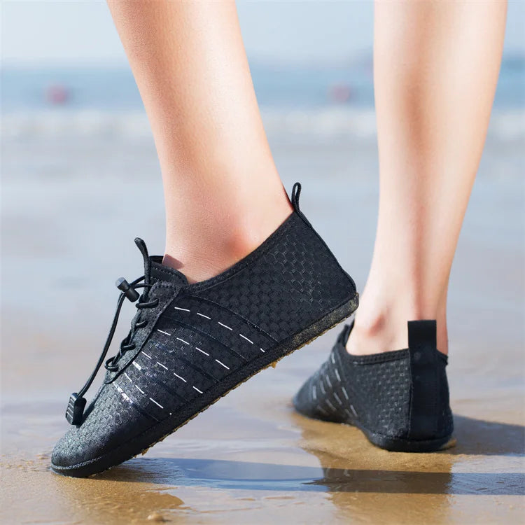 Zapatos acuáticos Unisex de secado rápido, moda para actividades al aire libre, zapatos de natación para hombres, zapatillas ligeras de Yoga para mujeres, zapatillas informales antideslizantes