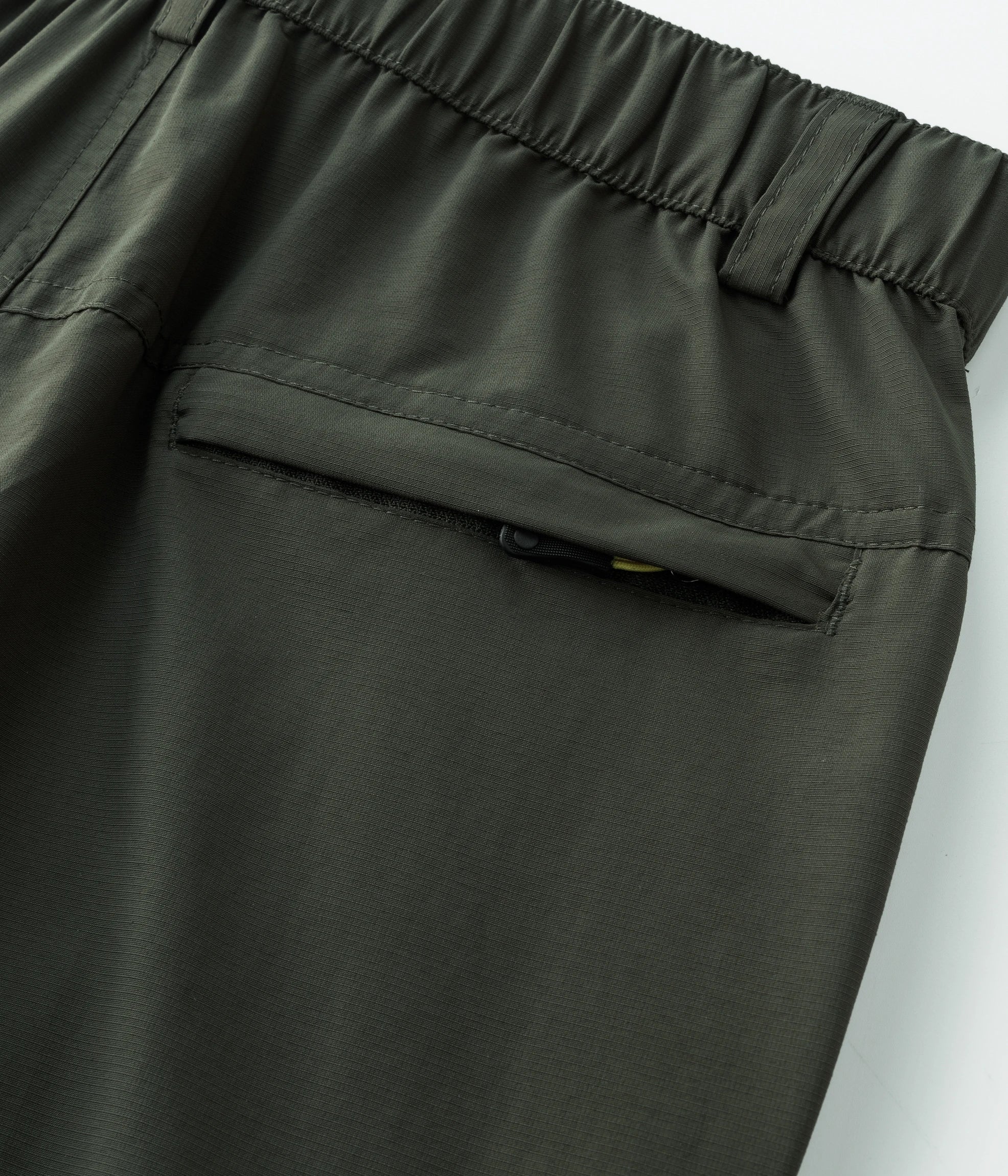 Mono de conversión para exteriores para hombre, 5 bolsillos con cremallera, pantalones extraíbles de dos secciones, tela de nailon de secado rápido, impermeable y resistente al desgaste, adecuado para pescar y hacer sender