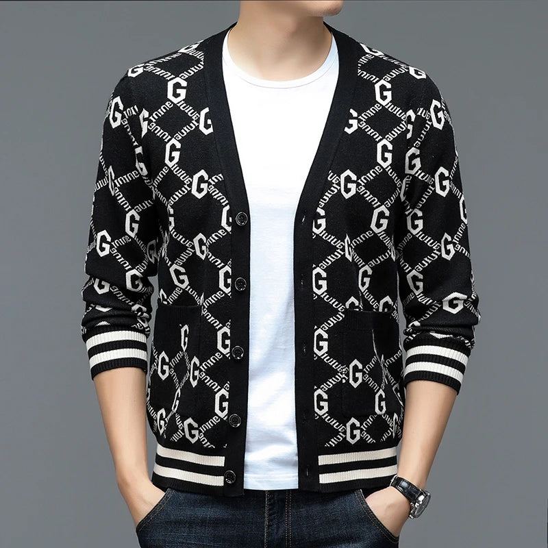 Buzo de Punto con Cuello en V para Hombre - Bordado Estilo Inglés