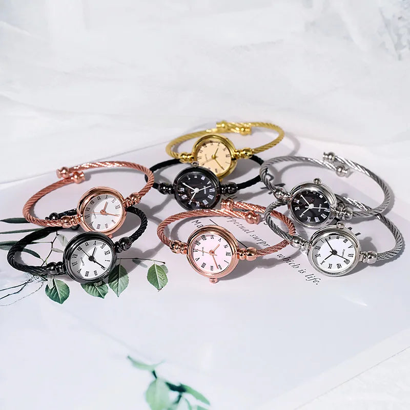 Relojes YIKAZE para mujer, reloj de pulsera con brazalete de oro pequeño, reloj de pulsera de cuarzo Retro de acero inoxidable para mujer, reloj de vestir a la moda