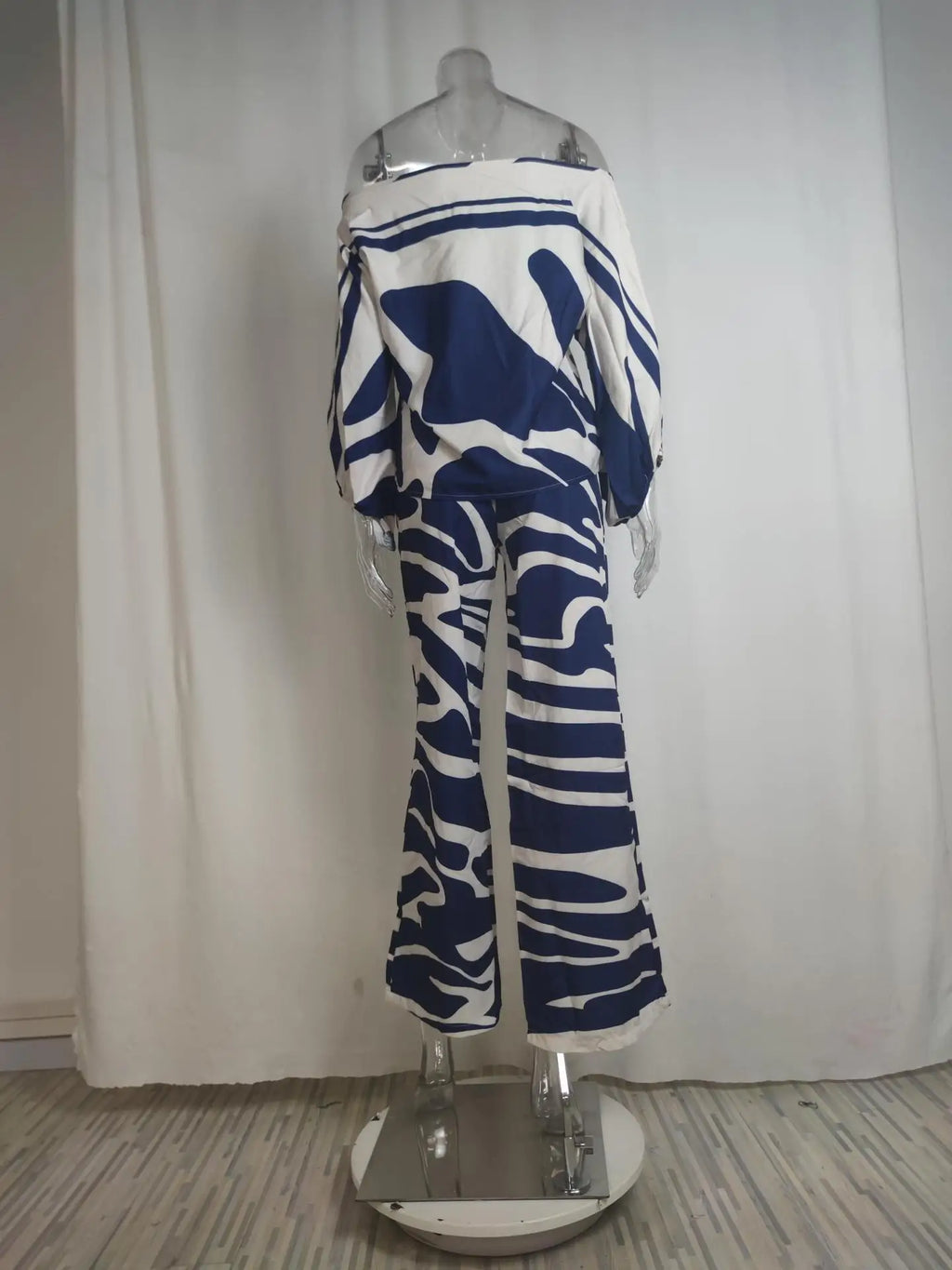Conjunto de satén estampado para mujer, blusa de manga larga con hombros descubiertos y manga acampanada, conjuntos de 2 piezas para oficina, nuevos trajes informales con pantalones de pierna ancha