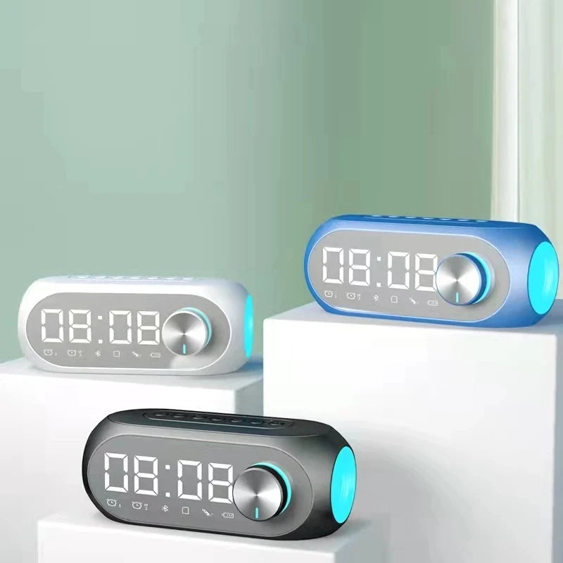 Parlante Bluetooth FM con Reloj Despertador y Subwoofer Portátil