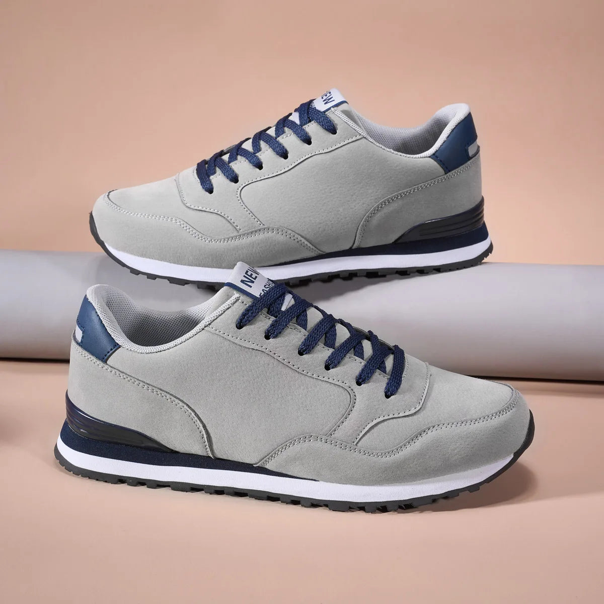 Nuevas de cuero, zapatos para correr para hombre, zapatillas Unisex cálidas de invierno, zapatos ligeros para caminar para mujer, zapatos deportivos de plantilla suave con cordones 37-47