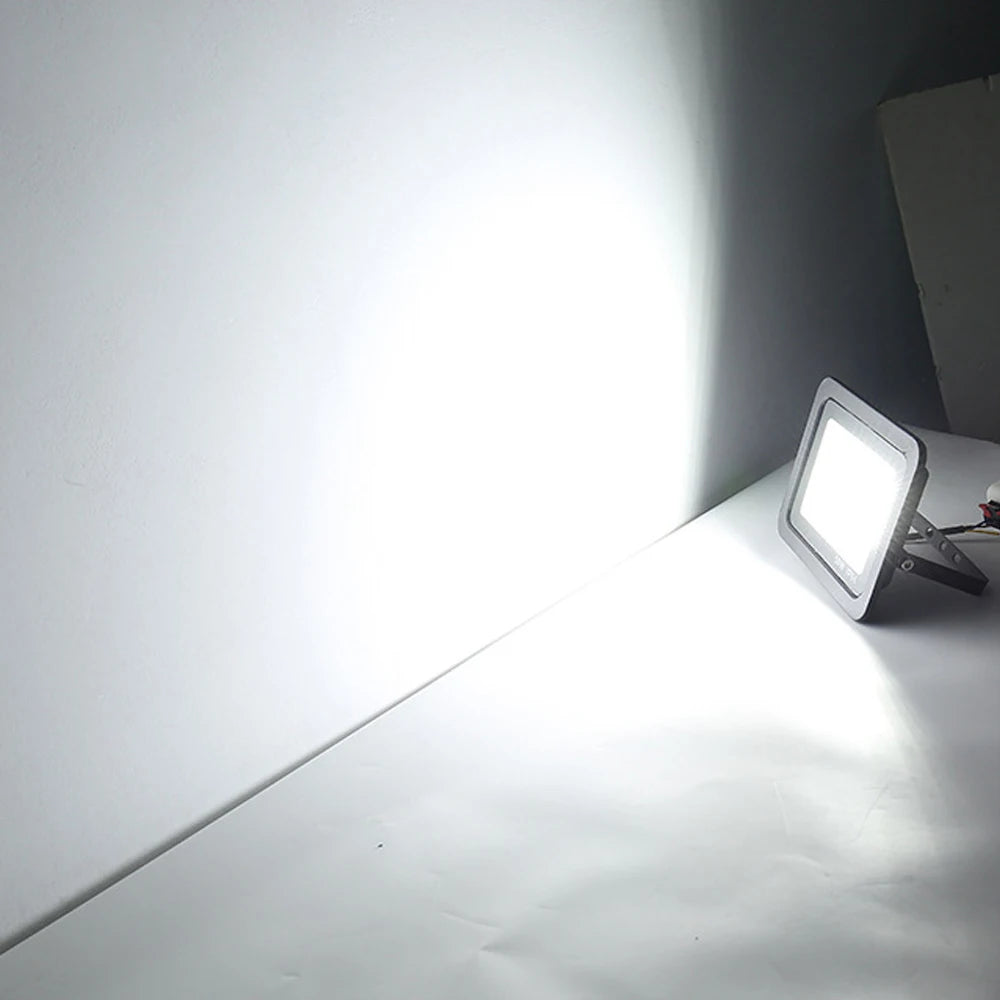 Reflector LED con Sensor de Movimiento IP66 para Exteriores 10W-50W