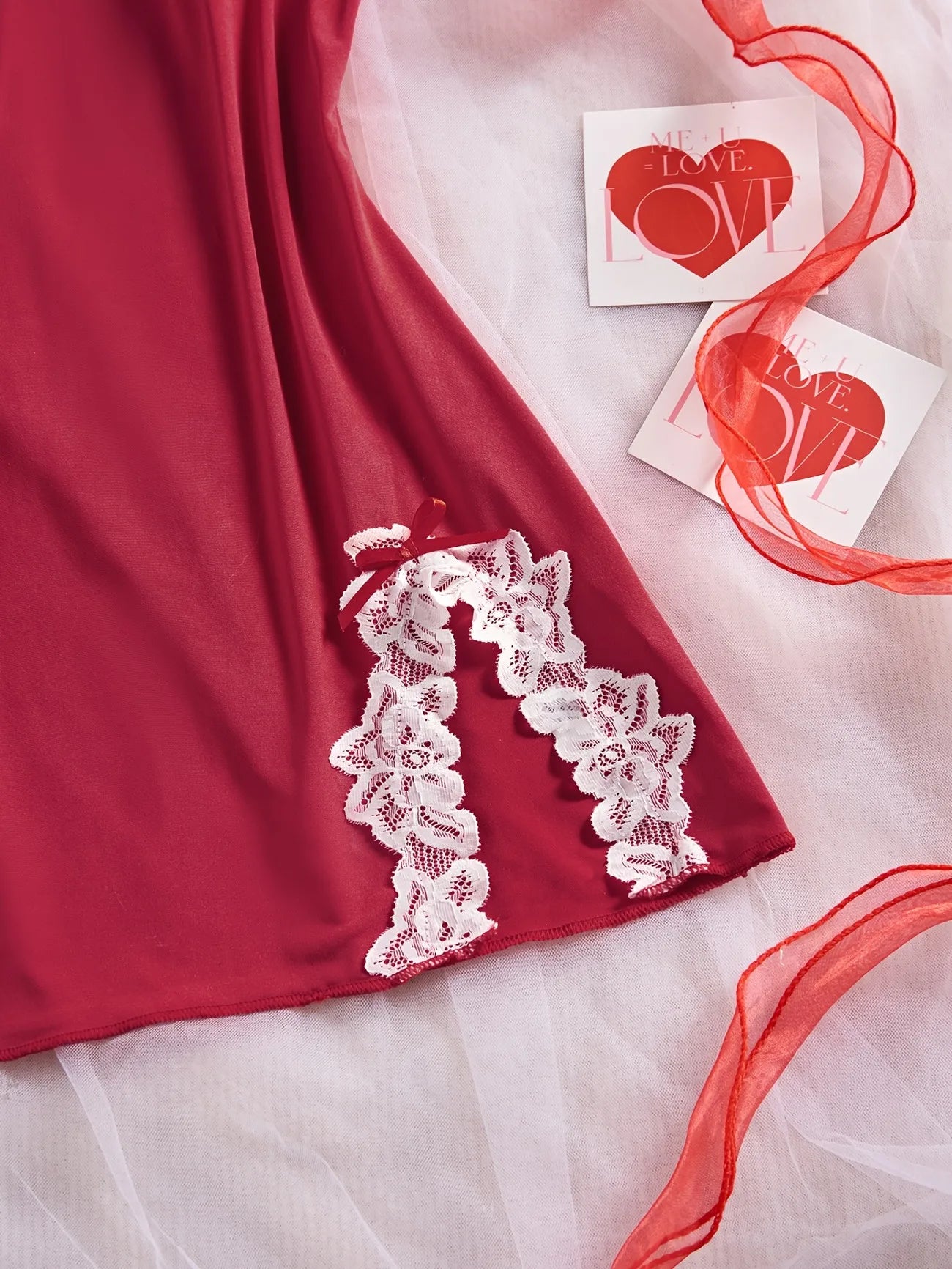 Conjunto Babydoll de Satén con Encaje y Tanga, Lencería Romántica