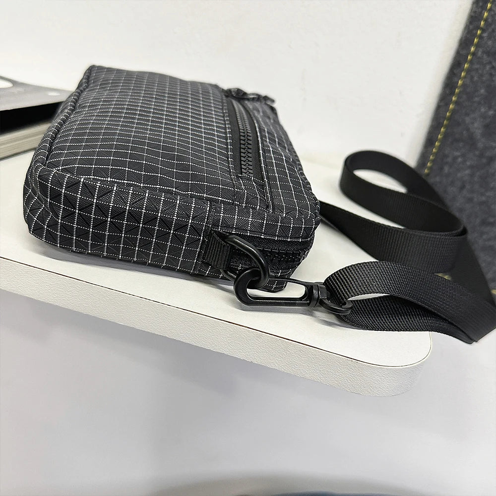 Bolso Bandolera de Nailon a Cuadros, Unisex