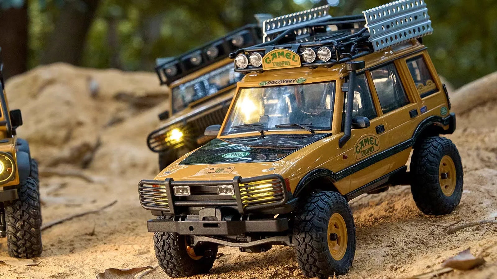 Auto de Control Remoto FMS Land Rover 1/24 Todo Terreno RC