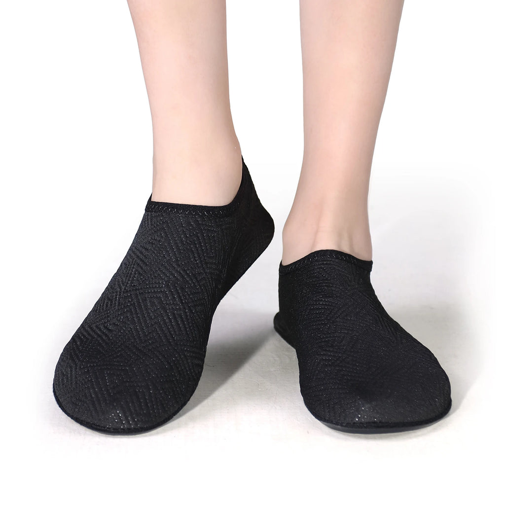 2023 par de zapatos acuáticos, zapatos de agua ligeros de verano para hombres, zapatos de playa de secado rápido para mujeres, zapatillas antideslizantes suaves, envío gratis