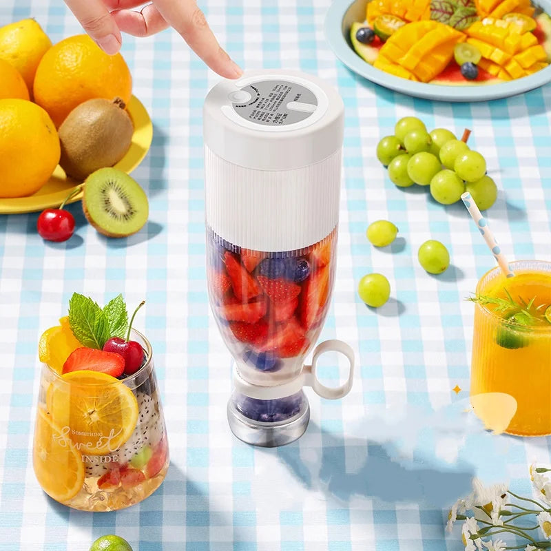 Mini Licuadora Portátil USB con 4 Cuchillas para Jugos y Batidos