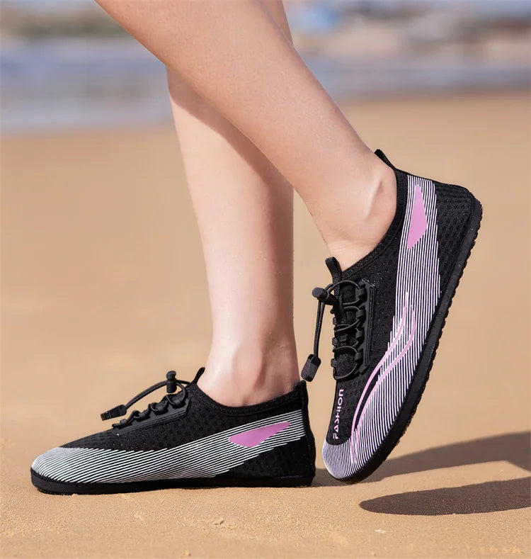 Zapatos acuáticos ligeros a la moda para hombre, zapatos de playa transpirables para mujer, zapatos de Yoga Unisex antideslizantes flexibles, zapatillas de agua de secado rápido