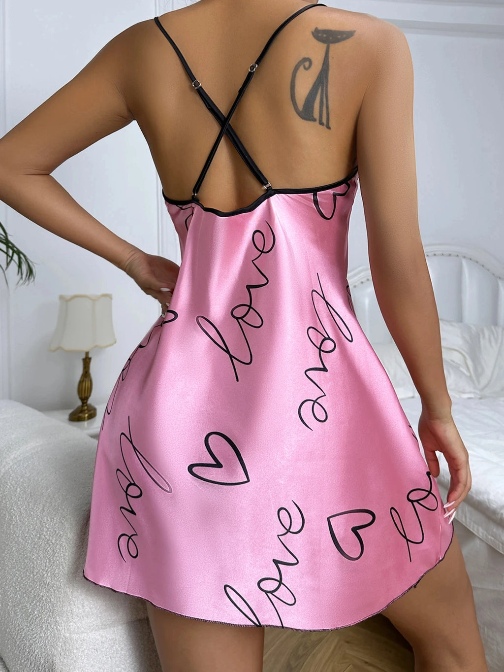 Camisón con estampado de corazón Vestido de dormir elegante con cuello redondo y espalda cruzada Ropa de dormir para mujer