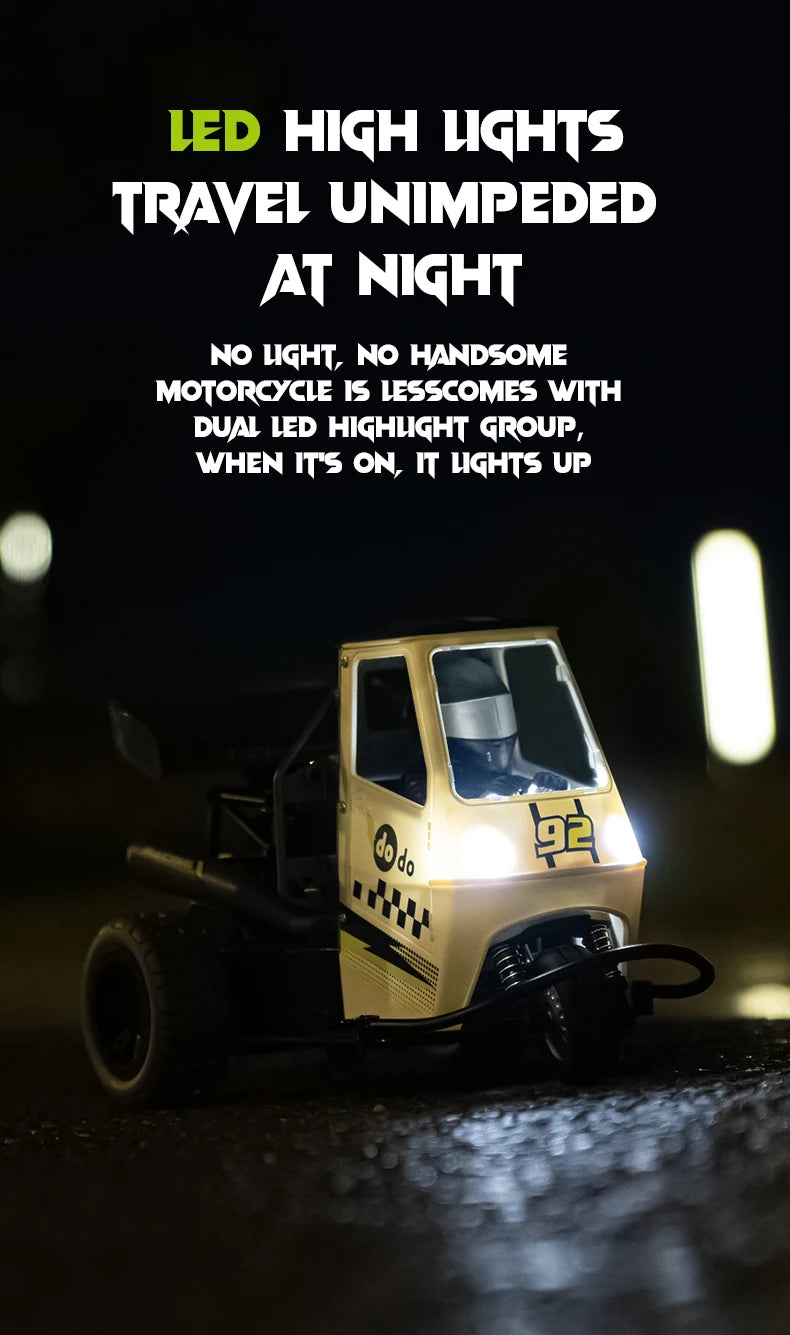 Moto RC de Tres Ruedas con Luces y Spray, Control 2.4G para Niños