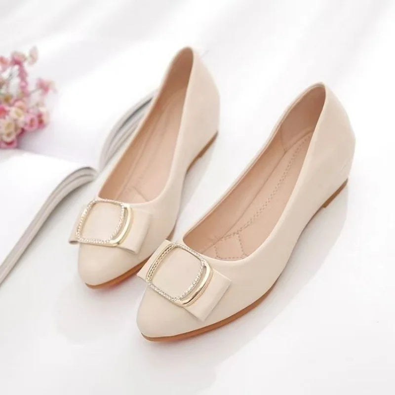 2025 Mocasines minimalistas con cadena y hebilla cuadrada, mocasines acolchados antideslizantes de cuero genuino para mamá
