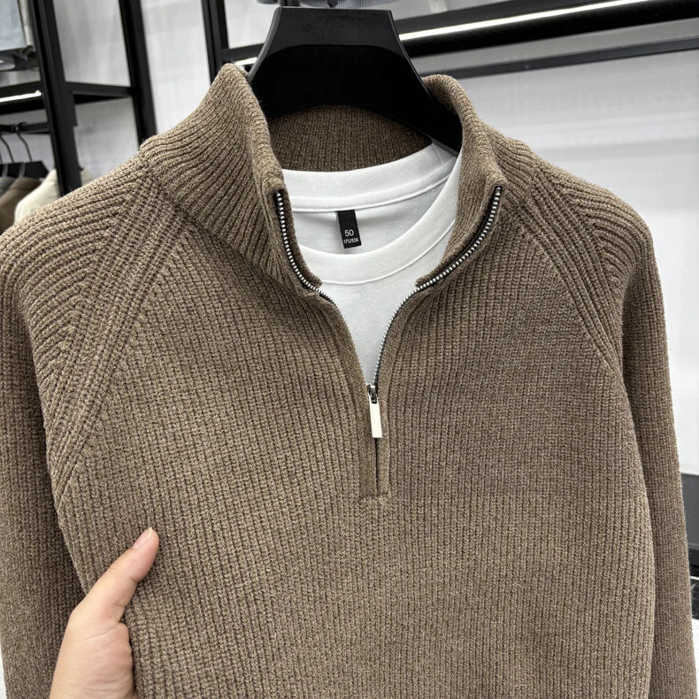 Suéter Masculino con Media Cremallera y Cuello Alto | Estilo Coreano