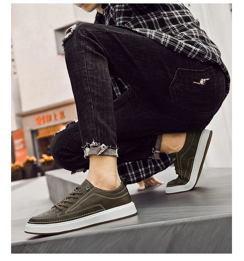 Zapatos de cuero genuino para hombre de marca, cómodas plantillas de suela blanda, zapatos Oxford informales para hombre, calzado deportivo para exteriores