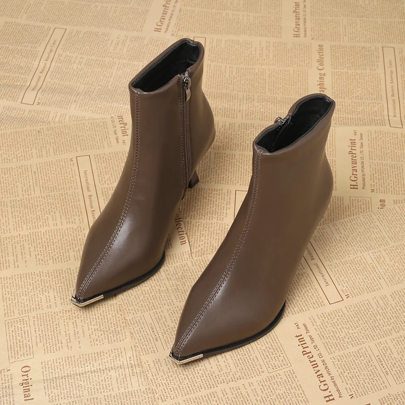 Botines de Cuero con Tacón Alto y Punta Estrecha para Mujer