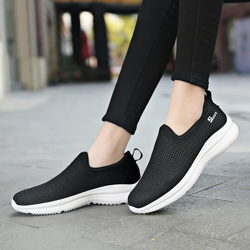 YRZL Zapatillas de deporte para hombre, zapatos informales transpirables Unisex, mocasines de malla antideslizantes para exteriores, zapatos de tenis ligeros a la moda para hombre