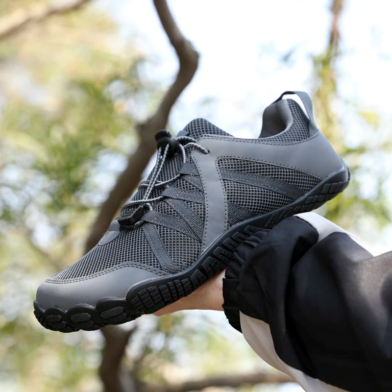 Zapatos de senderismo transpirables para hombre, zapatillas de deporte flexibles para exteriores, zapatos antideslizantes a la moda para caminar para hombre, zapatos informales de escalada de gran tamaño