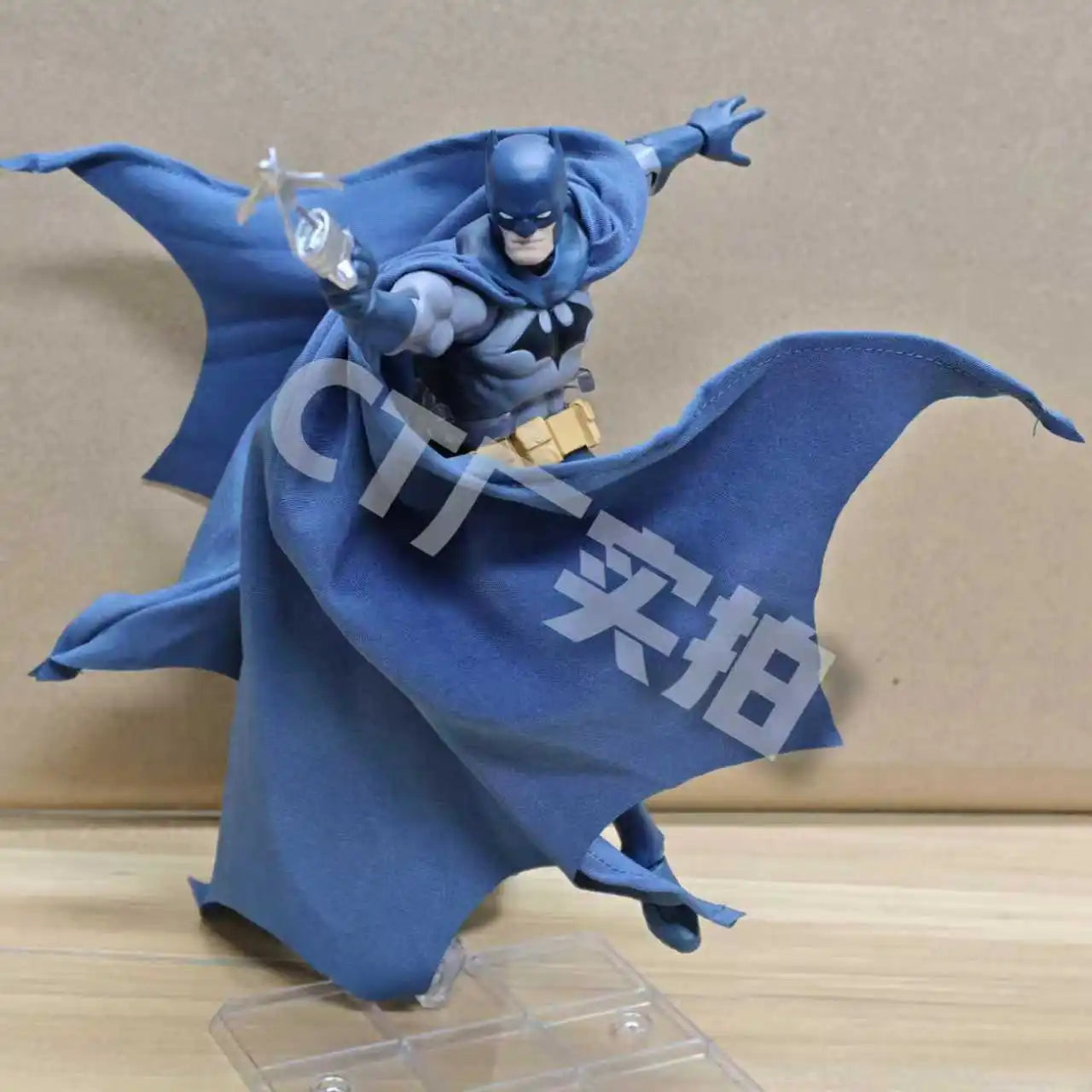 CT Toys Batman Figura Batman Mafex 105 Versión Azul Bat Man Figuras de Acción DC Liga de Justicia Hush Figurita Colección Regalos de Juguete