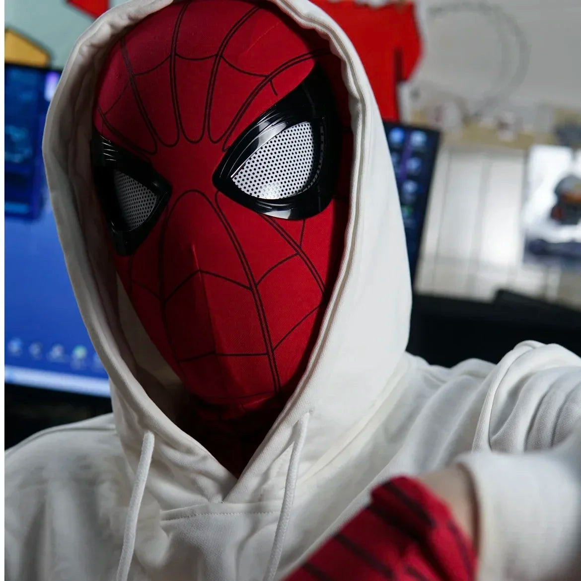 Máscara de Spiderman con ojos de Control remoto móvil, máscara de Spiderman Peter Parker, máscara de disfraz de Halloween, Material de tela de LICRA
