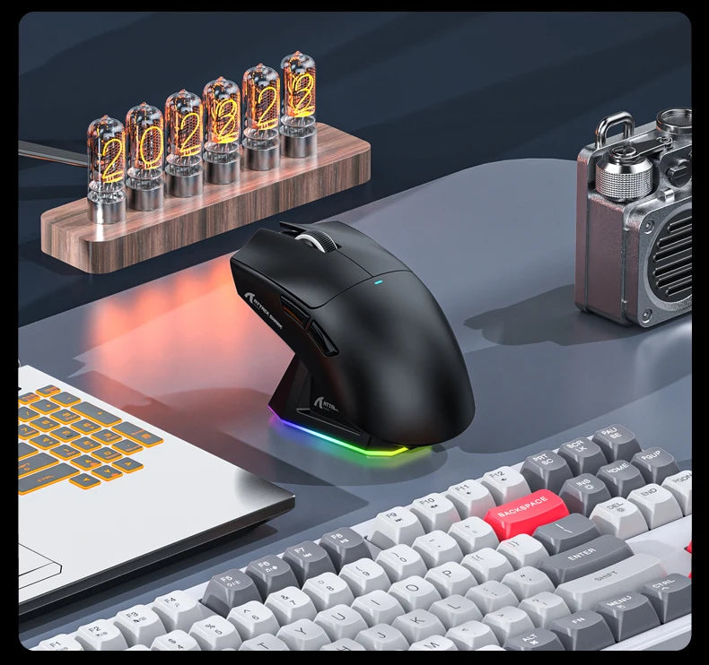 Ratón inalámbrico Attack Shark X11, ratón multimodo Bluetooth/2,4G/con cable, ratón para juegos con base de carga magnética RGB PAW3311