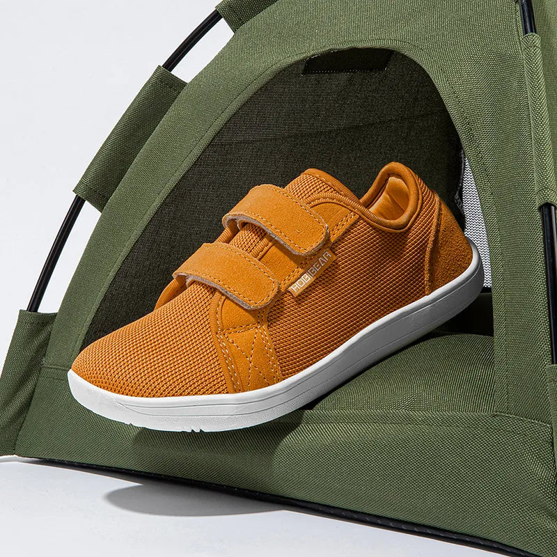HOBIBEAR Zapatos descalzos para niños y niñas, zapatillas con punta ancha y cierre de gancho, zapatos transpirables ligeros de malla (para niños pequeños/niños pequeños/niños grandes)