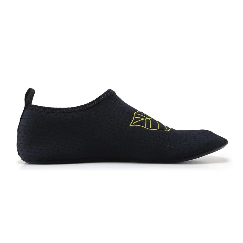 Zapatos acuáticos de secado rápido para hombre y mujer, zapatillas de playa ligeras, suaves y antideslizantes, talla Original 34-49, 2024