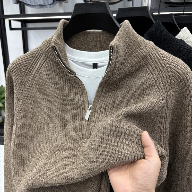 Suéter Masculino con Media Cremallera y Cuello Alto | Estilo Coreano