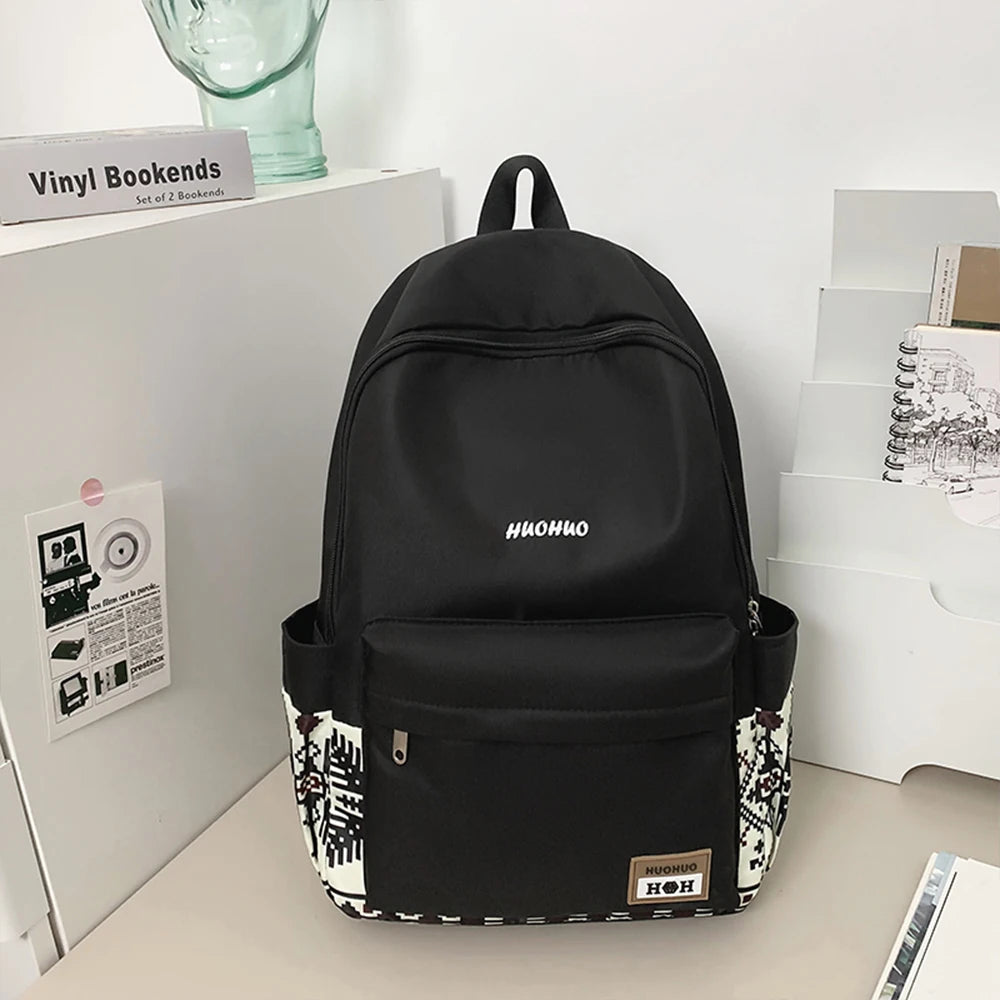 Mochila de Nailon con Estampado Étnico y Múltiples Bolsillos