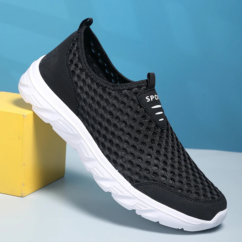 Zapatillas informales transpirables para hombre, zapatos informales ligeros antideslizantes para exteriores, mocasines planos suaves para caminar y trotar, novedad de 2024