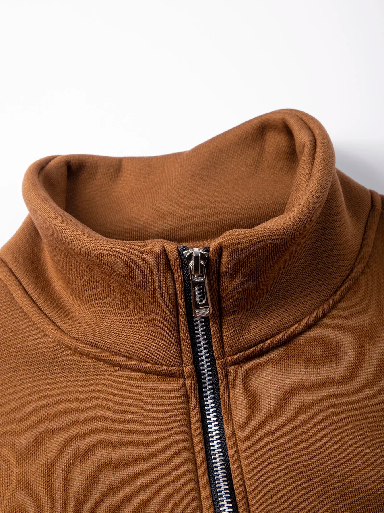 Otoño hombres cremallera pulóver cuello alto suéteres cálidos Color sólido manga larga moda masculina Casual sudadera diaria Top