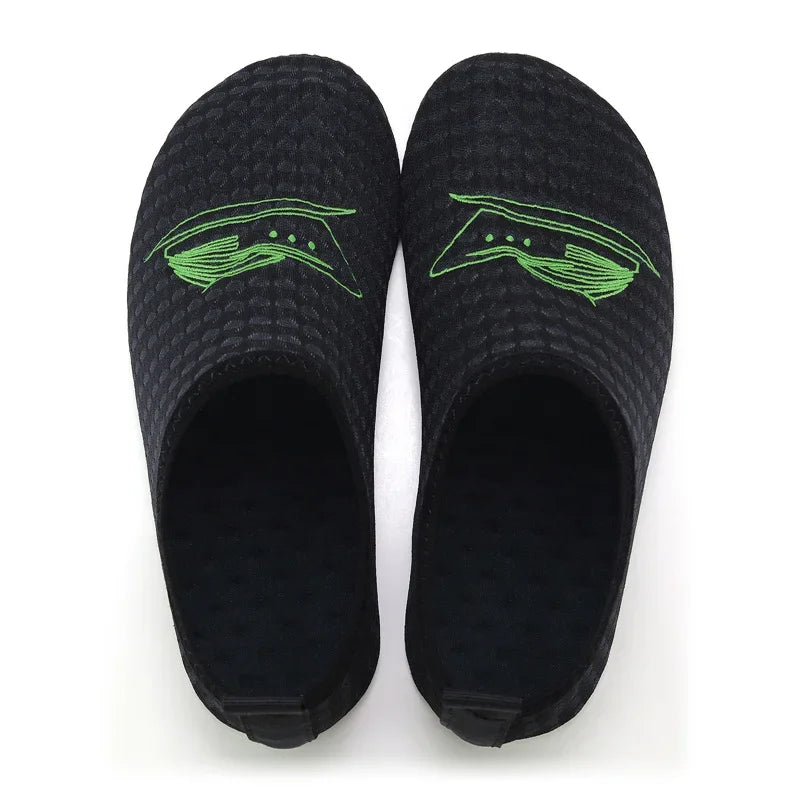 Zapatos acuáticos de secado rápido para hombre y mujer, zapatillas de playa ligeras, suaves y antideslizantes, talla Original 34-49, 2024
