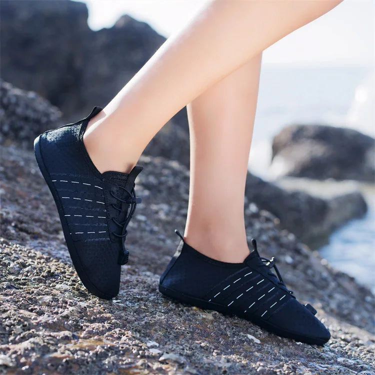 Zapatos acuáticos Unisex de secado rápido, moda para actividades al aire libre, zapatos de natación para hombres, zapatillas ligeras de Yoga para mujeres, zapatillas informales antideslizantes