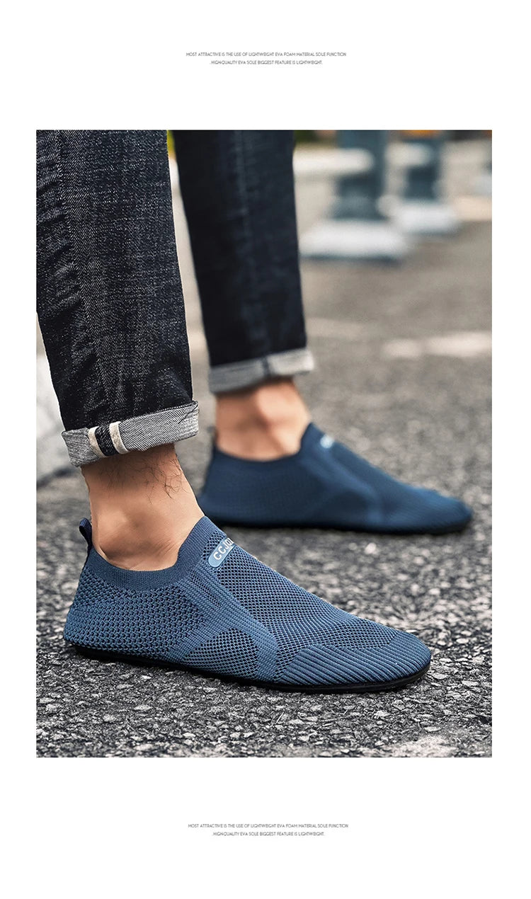 Zapatillas informales transpirables para hombre, zapatos ligeros sin cordones para caminar para hombre, mocasines flexibles antideslizantes para parejas, calzado suave de verano