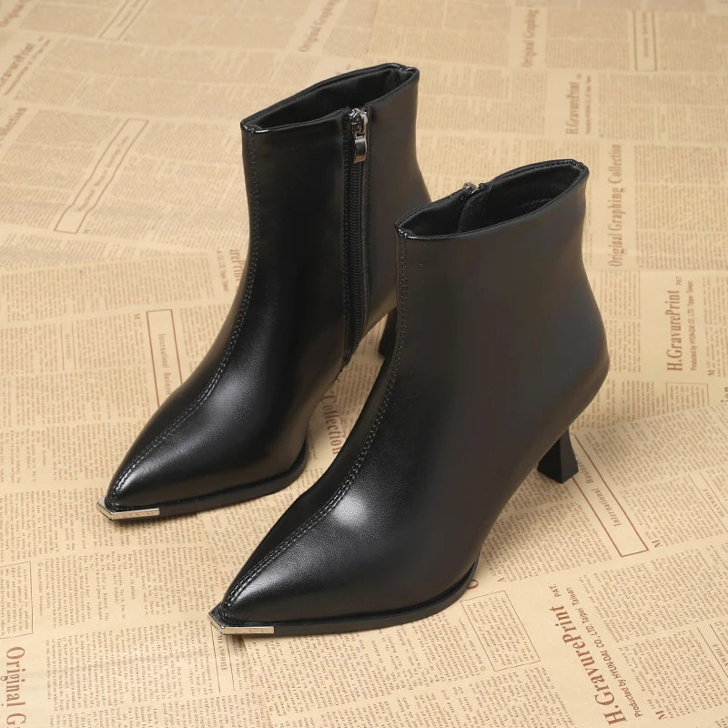 Botines de Cuero con Tacón Alto y Punta Estrecha para Mujer